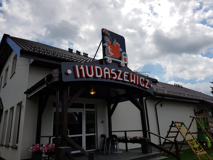 Illuminated 3D letters for Kudaszewicz near Garwolin – project photo 2