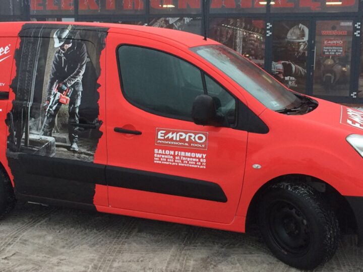 Metamorfoza Peugeot Partner dla Milwaukee EMPRO w Garwolinie – zdjęcie realizacji 5
